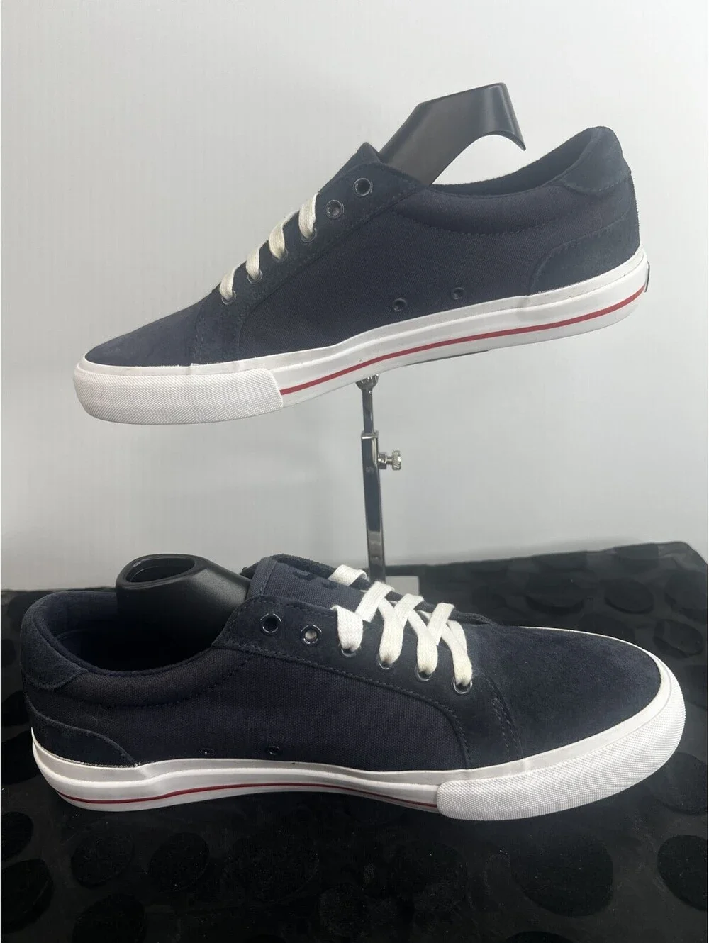 STATE Footwear Hudson Men’s 9.5 Navy Suede Discontinued Sneakers White Red